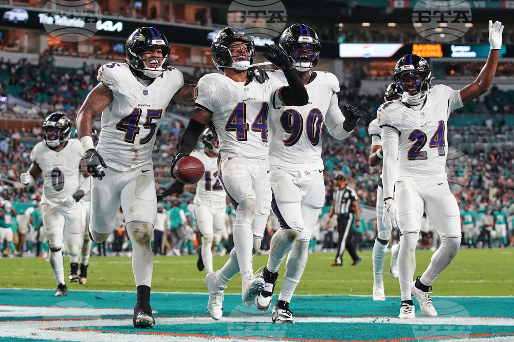 Ravens Dolphins Football