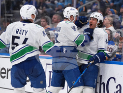 Canucks Blues Hockey