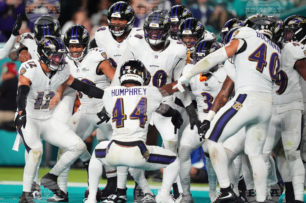 Ravens Dolphins Football