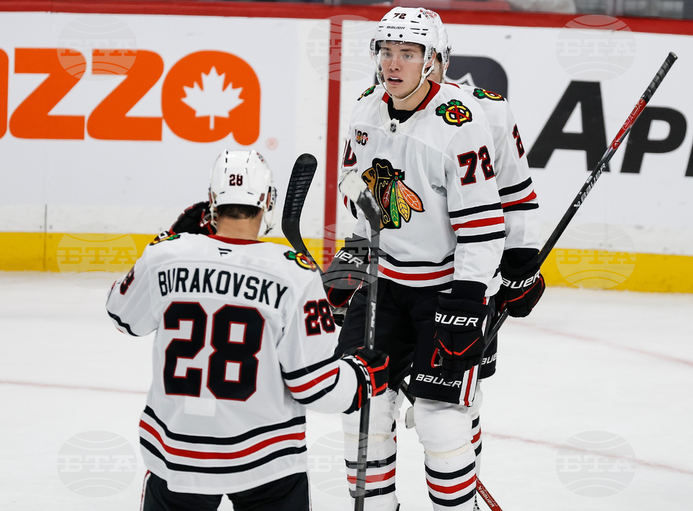 Blackhawks Jets Hockey