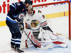 Blackhawks Jets Hockey