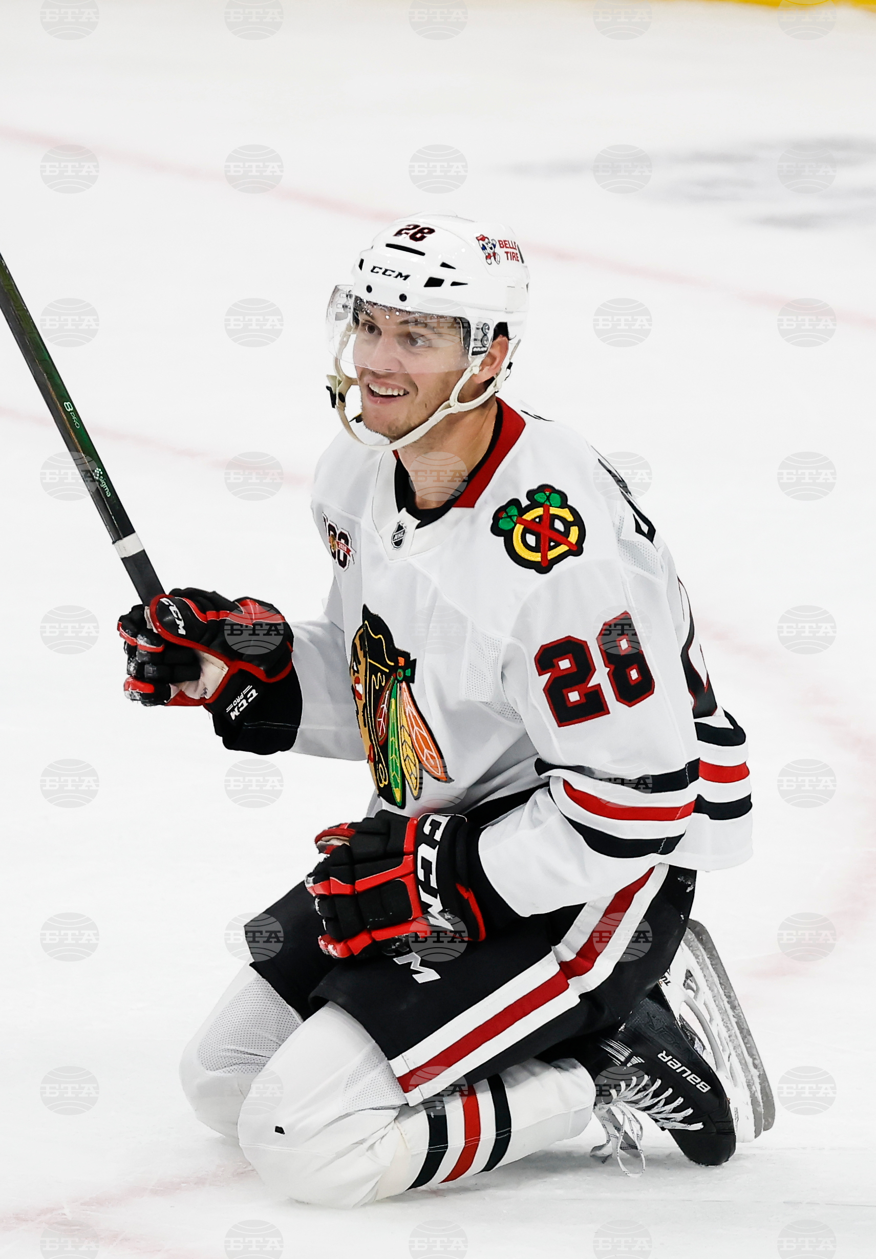 Blackhawks Jets Hockey