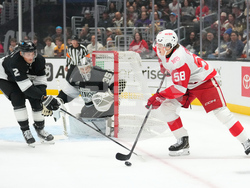 Red Wings Kings Hockey