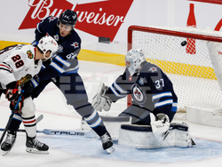 Blackhawks Jets Hockey