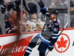 Blackhawks Jets Hockey