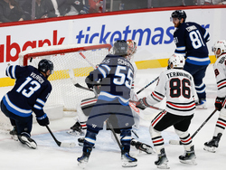 Blackhawks Jets Hockey