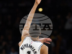 Heat Spurs Basketball