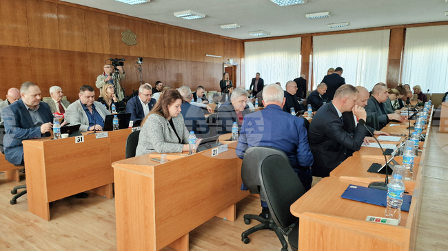 Общинските съветници в Шумен утвърдиха състава на временна комисия по процедурата по избор на обществен посредник