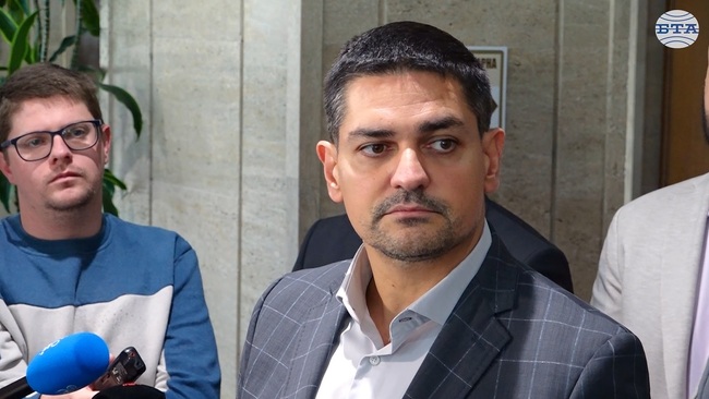 Младите лекари няма да получат това, което очакват като възнаграждения, каза Радостин Василев от МЕЧ