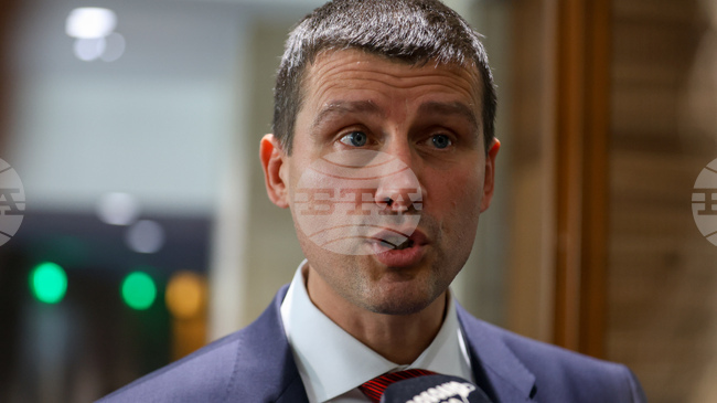 Хората не искат повече да се продължава по този начин, каза Ивелин Михайлов 