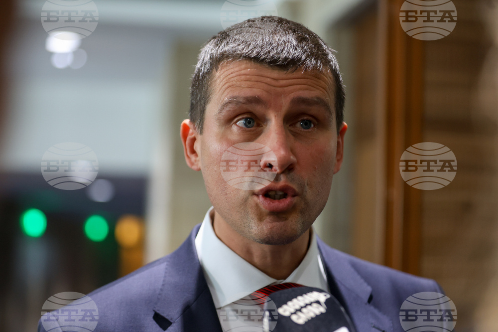 Хората не искат повече да се продължава по този начин, каза Ивелин Михайлов 