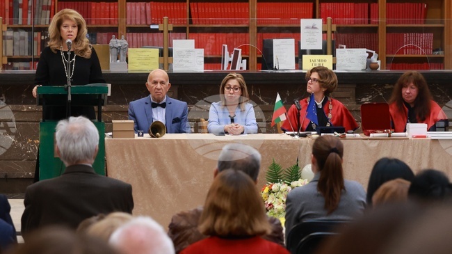 Националната култура на всеки народ е ключ към това да разбираш света, който те заобикаля, каза вицепрезидентът Илияна Йотова