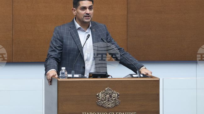 Радостин Василев от МЕЧ получи „забележка“ след задочен спор с Ивелин Михайлов от „Величие“