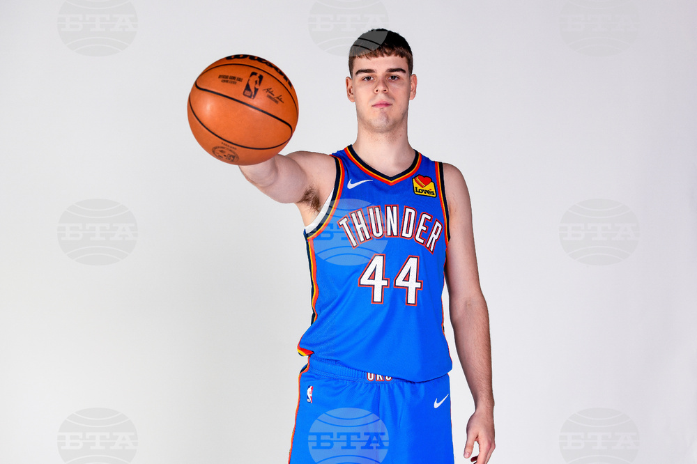 Nikola Topic Basketball