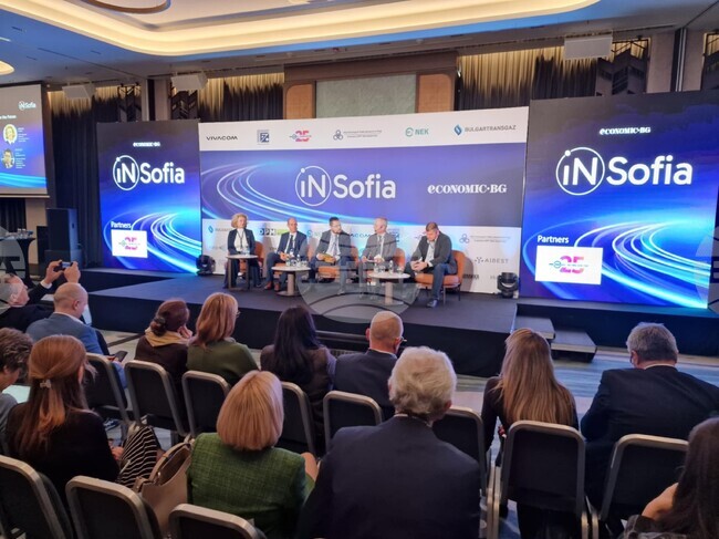 ЕСО ще предоставя на дейтацентровете у нас възможност за пренос на данни през телекомуникационна мрежа на оператора, съобщи Ангелин Цачев