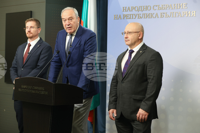 От „Възраждане“ канят представители на частните пенсионни фондове на открит дебат за втория стълб