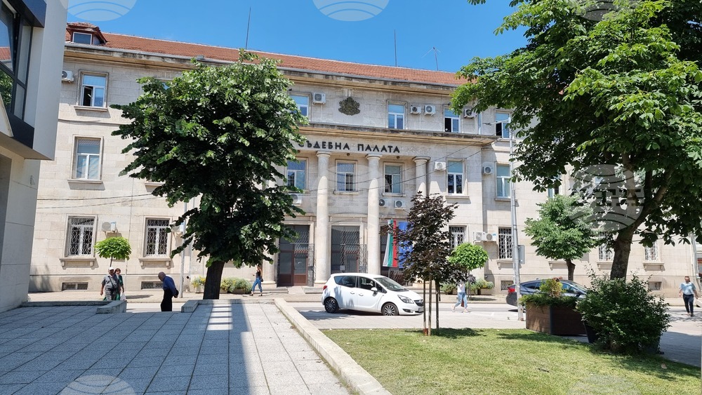 Окръжният съд във Враца постанови мярка за неотклонение „парична гаранция“ на млад шофьор, прегазил пешеходец на улица в Козлодуй