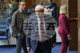 Парламент - заседание