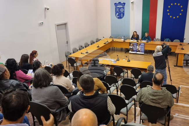 Нуждата от допълнителни споразумения или анекси към вече подписани договори бяха сред обсъдените теми на среща за еврото в Добрич