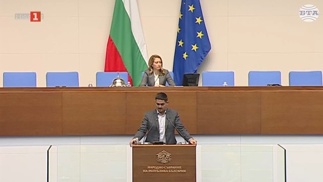 Радостин Василев от МЕЧ получи „забележка“ след задочен спор с Ивелин Михайлов от „Величие“