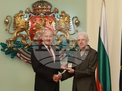 Румен Радев - изявени български културни дейци - награждаване