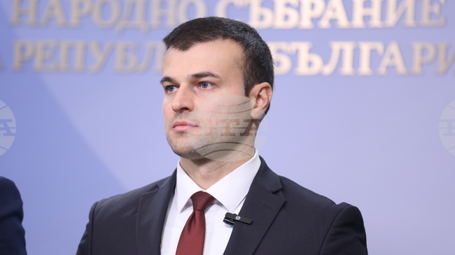 Vazrazhdane: Government Move Confirms "Theft" of Lukoil Assets