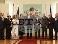 Румен Радев - изявени български културни дейци - награждаване