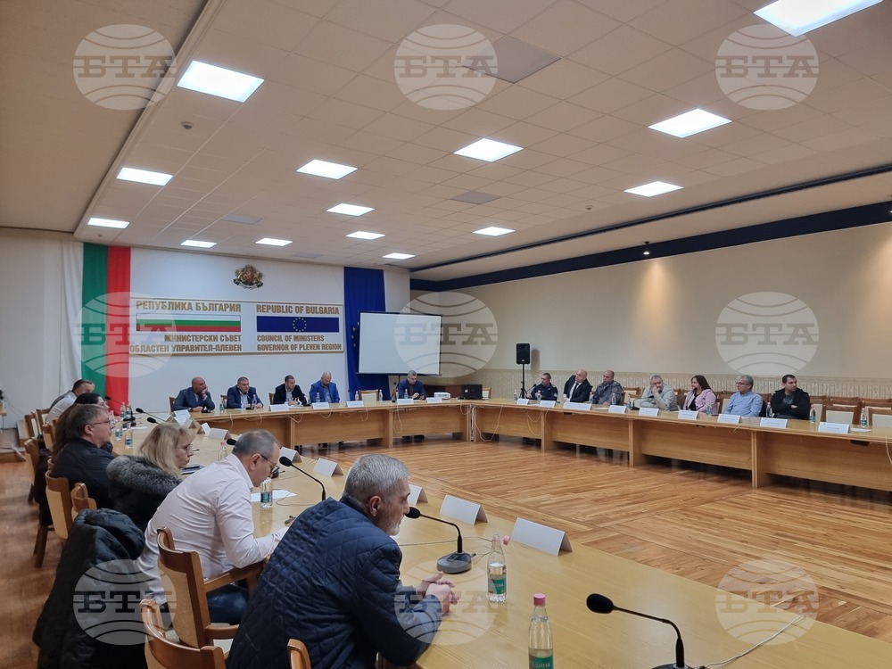 Областният кризисен щаб по проблемите с безводието в Плевен ще заседава един път месечно, съобщи областният управител Мартин Мачев