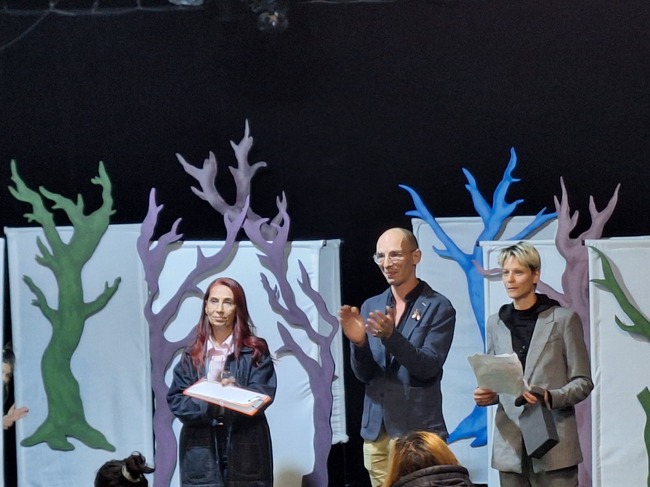 Драматичен театър „Борис Луканов“ – Ловеч: Деца усвояват тайните на театралното изкуство със спектакъла „Приключенията на Лиско"