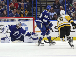 Penguins Lightning Hockey