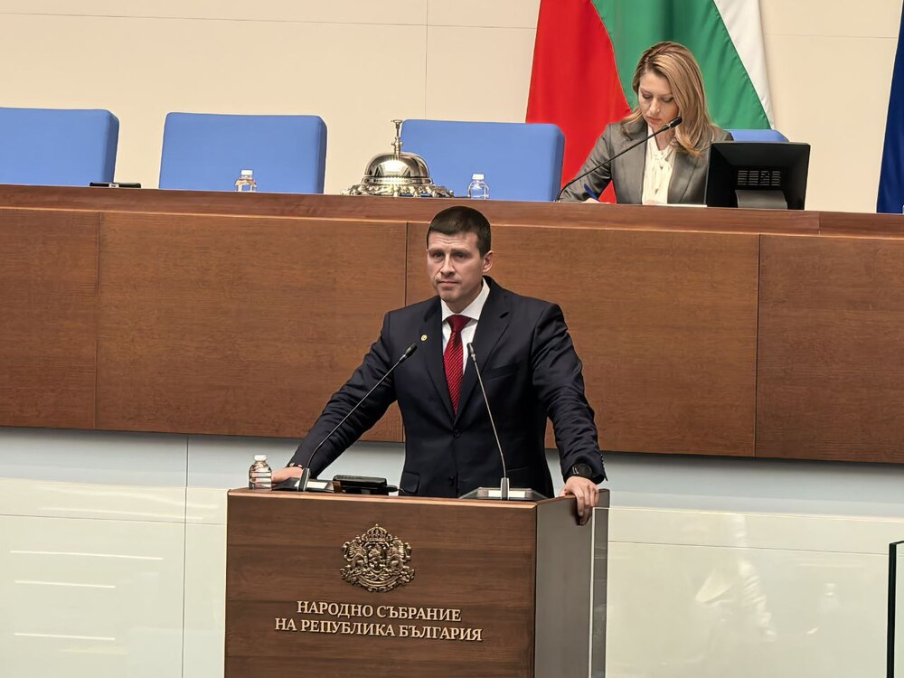 Декларация на ПГ на ПП Величие от името на Ивелин Михайлов от трибуната на пленарната зала на Народното събрание 