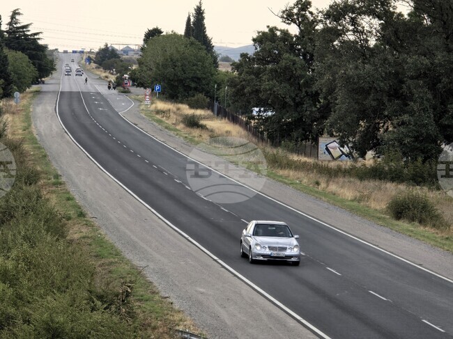 Завърши ремонтът на близо 27 км от път II-53 Поликраище – Елена – Сливен