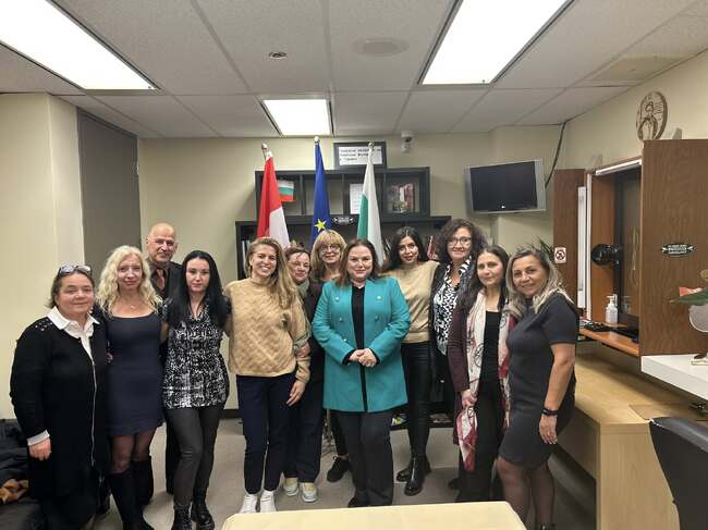 Представители на училище „Св. св. Кирил и Методий“ в Калгари участваха в среща на учители и директори от български училища в Канада