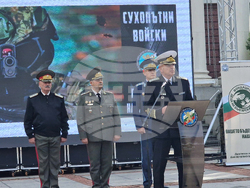 Фотоизложба - „В служба на народ и Родина”