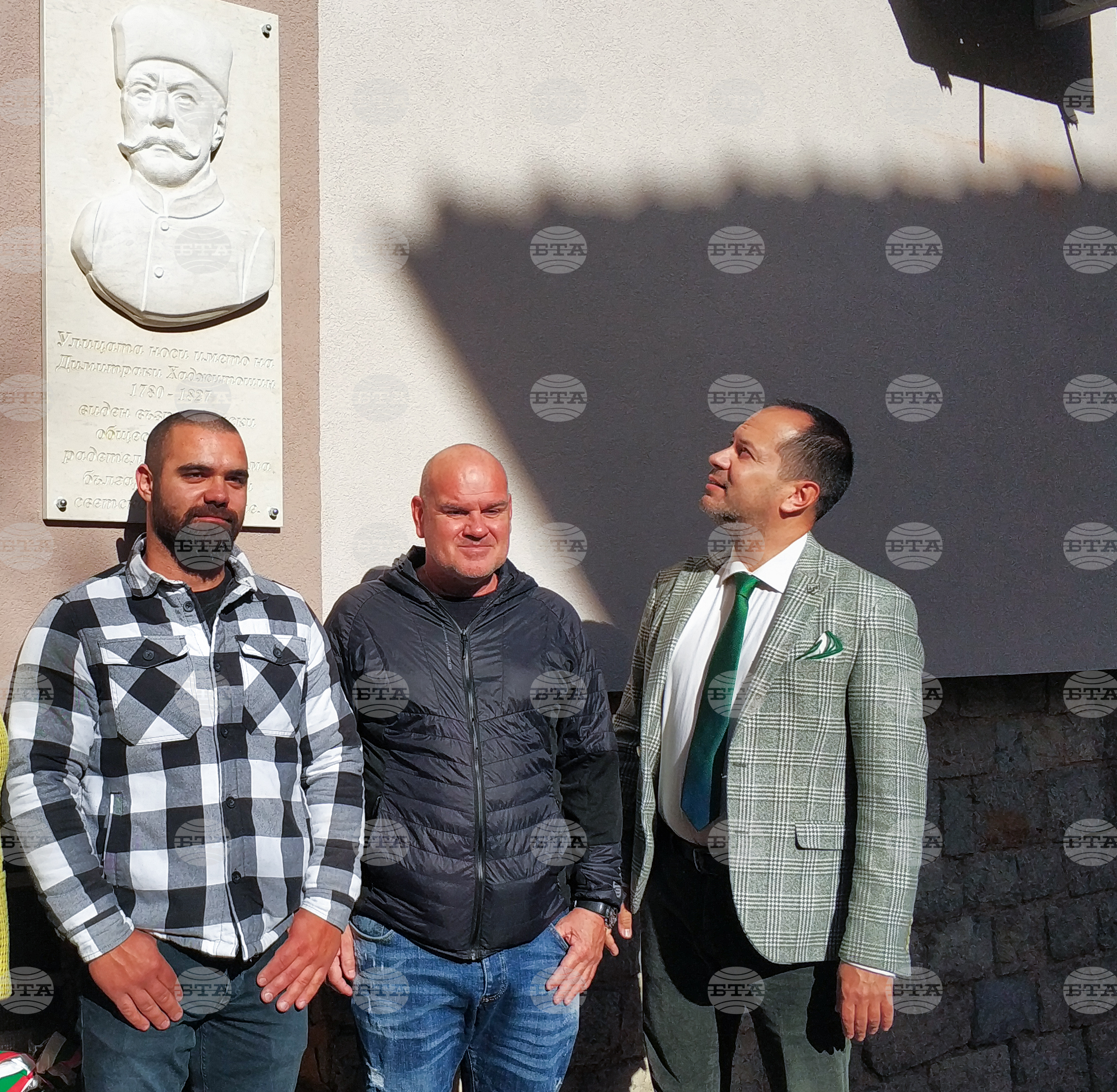 Враца - Димитраки Хаджитошин - барелеф - откриване