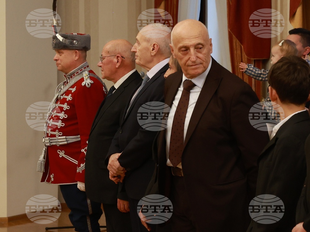 Румен Радев - Ден на народните будители - Почетен знак на президента - културни дейци - церемония