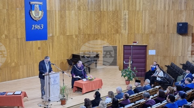 Проф. Анчо Калоянов изнесе лекция за значимостта на Деня на народните будители при честването във Великотърновския университет