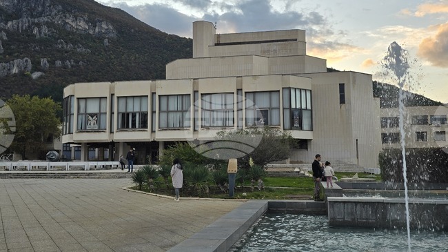 Над 30 събития, турнета, детски и класически заглавия са подготвили от Драматично-куклен театър – Враца през декември 