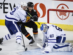 Maple Leafs Flames Hockey