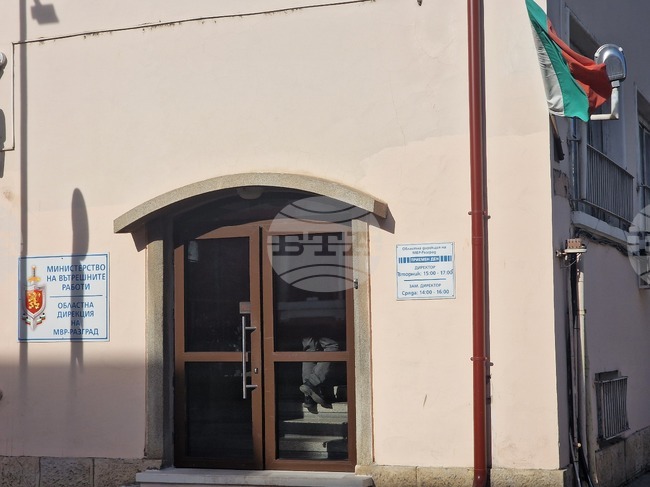 Временно се затваря за движение на тежкотоварни автомобили отсечката между Кубрат и село Каменово заради преобърнал се камион със сонда 