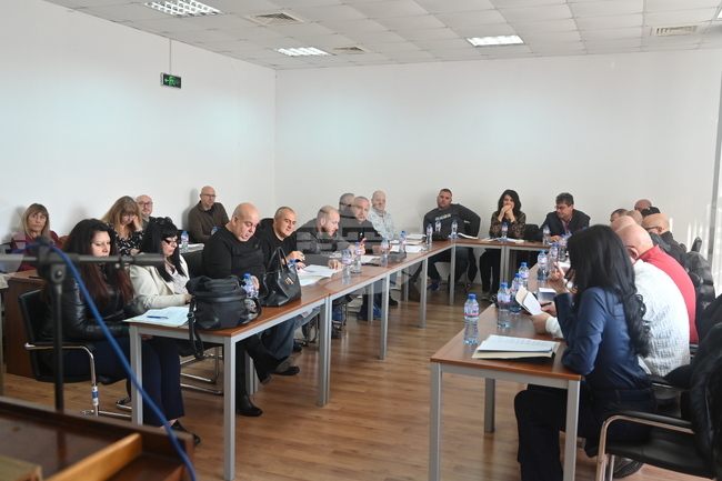 Общинският съвет в Лом разреши на местната администрация да кандидатства пред европейските фондове за подкрепа на талантливи деца