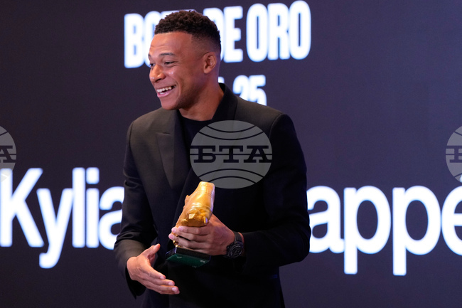 Килиан Мбапе бе награден със "Златната обувка" за сезон 2024-25 днес