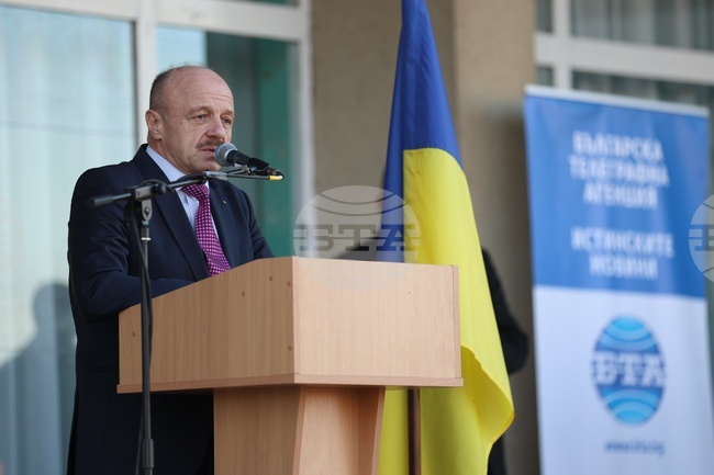 Генералният консул в Одеса Светослав Иванов поздрави жителите на село Василевка за 195 години от основаването му