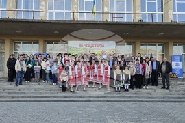 Украйна - Село Василевка - празник