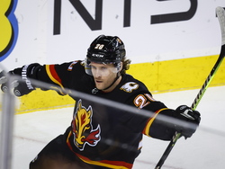 Maple Leafs Flames Hockey
