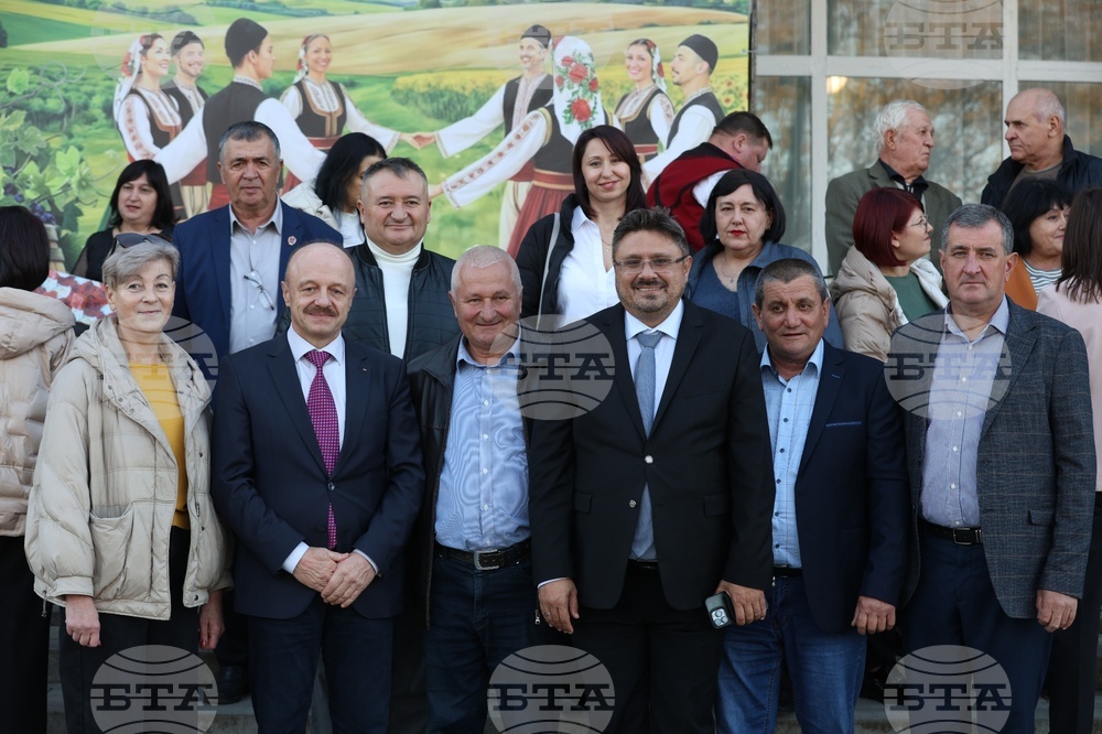 Украйна - Село Василевка - празник