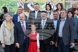 Украйна - Село Василевка - празник