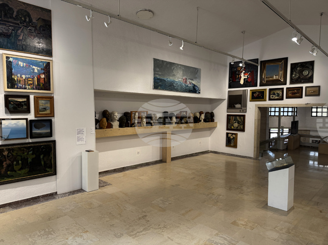 Художествената галерия в Казанлък ще представи творчеството на близо 30 местни художници в новото си депо „Съвремие"