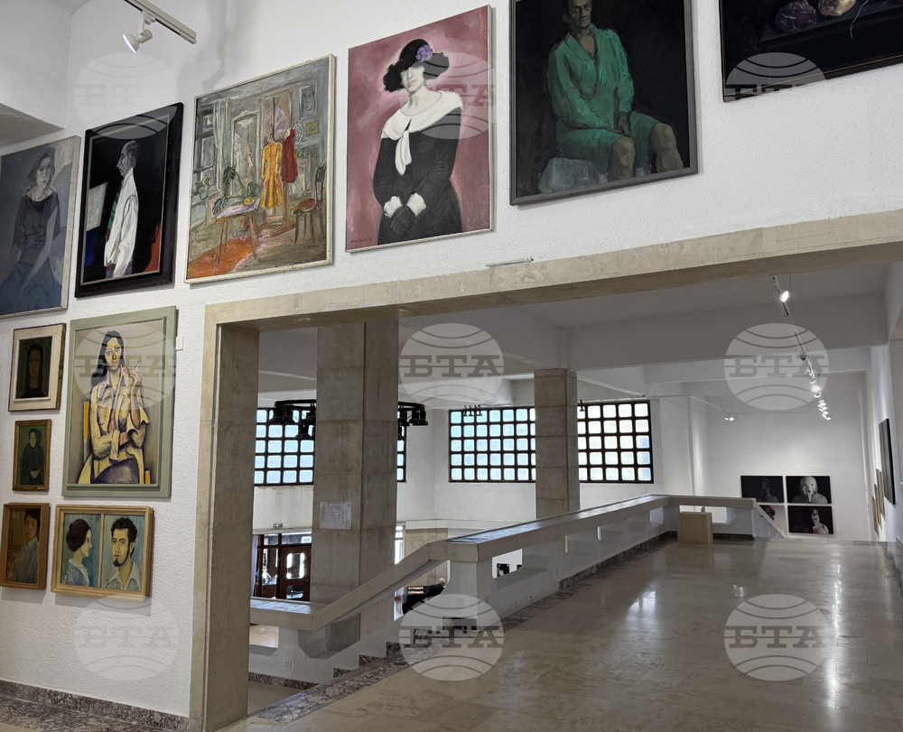 Казанлък - Художествена галерия - Централна сграда - експозиция "Избори"