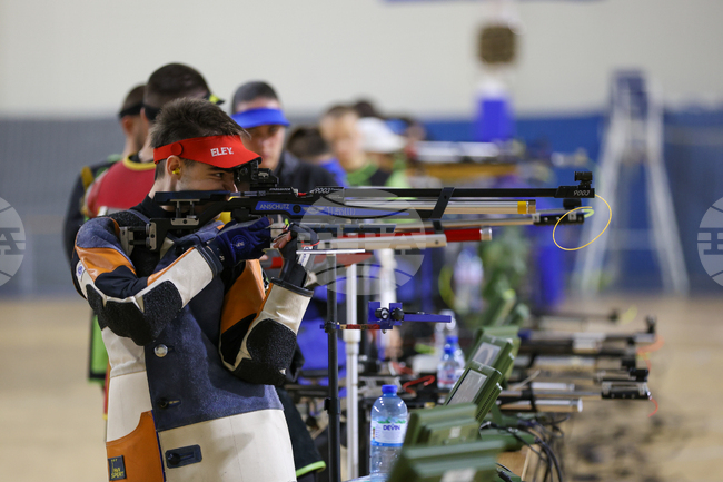 Антон Ризов не успя да достигне финала на 10 метра пушка на Световното първенство по спортна стрелба в Кайро